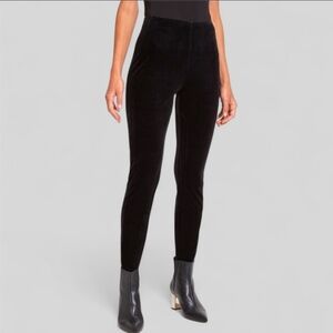 5️⃣ for 2️⃣5️⃣ Express Velvet High Waisted Leggings